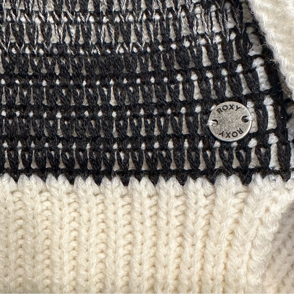 Roxy Ombre Color Block Turtleneck Knit Sweater | M - Picture 5 of 8